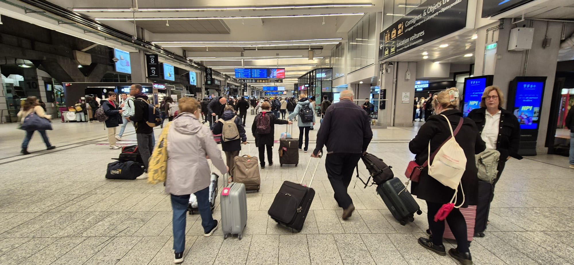 571202574_1121952463425912_99431210421066457_n